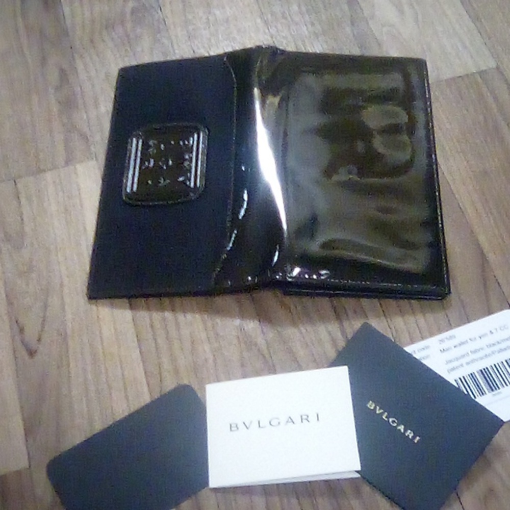 Bulgari Limited Edition Wallet In Excellent Condition - Picture 3 of 12